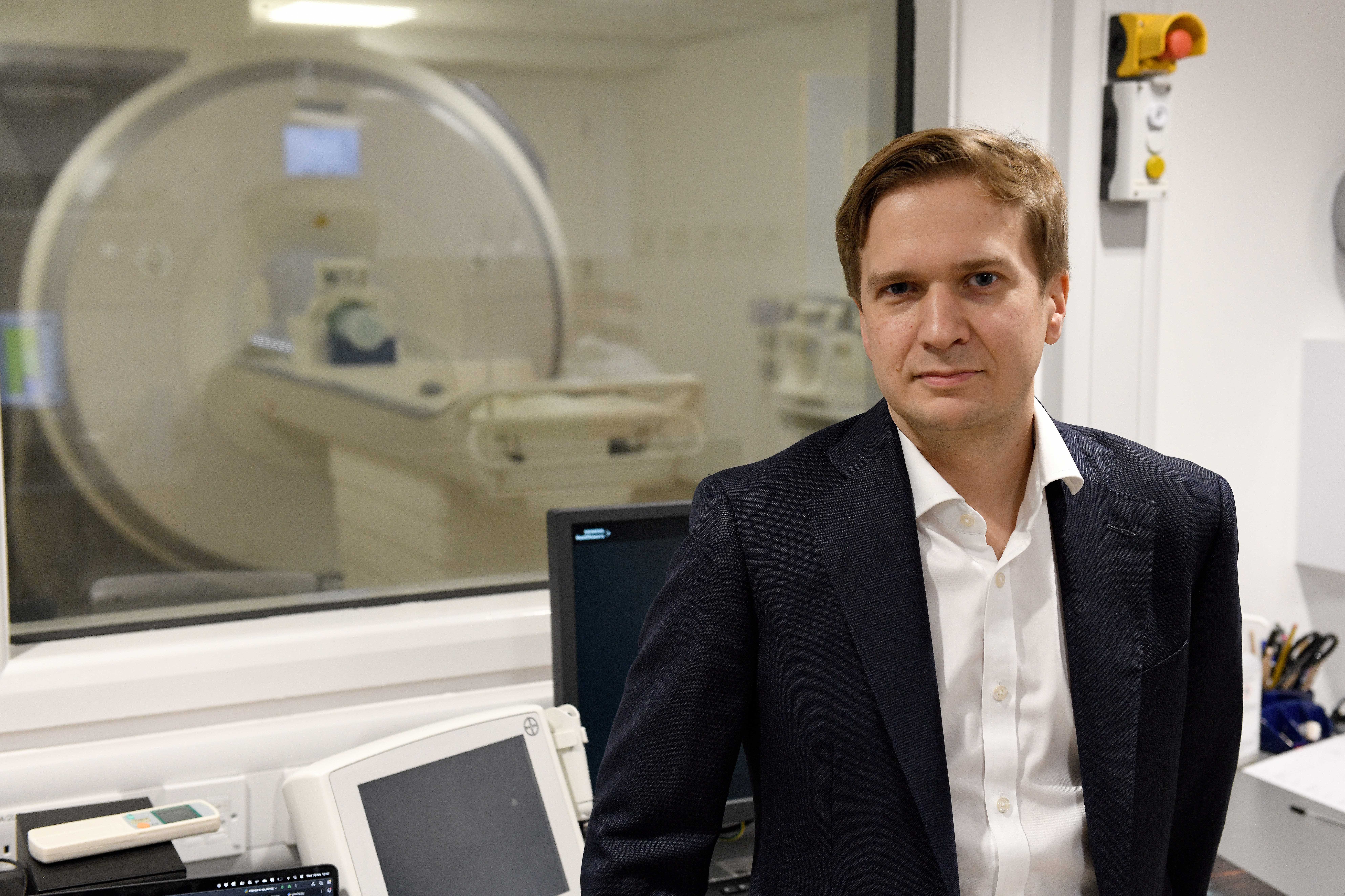 James with MRI scanner